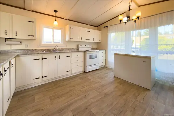 1160 Shellbourne Blvd #80, Campbell River BC V9W 5G5 - 2 bed, 1.0 bath in Campbell River