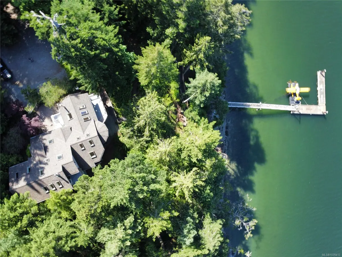 165 Ontario Pl, Salt Spring BC V8K 2L5