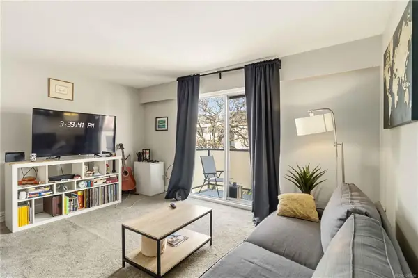 904 Hillside Ave #302, Victoria BC V8T 1Z8 - 2 bed, 1 bath property for sale in Victoria