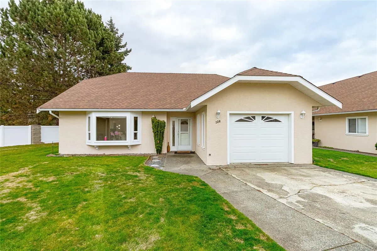 635 Blenkin Ave #128, Parksville BC V9P 2K7