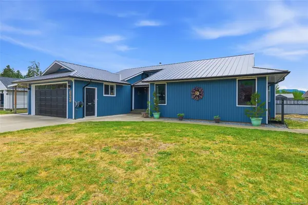 3092 Nixon St, Port Alberni BC V9Y 8S2 - 3 bed, 3 bath property for sale in Port Alberni