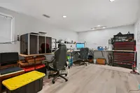 View 16