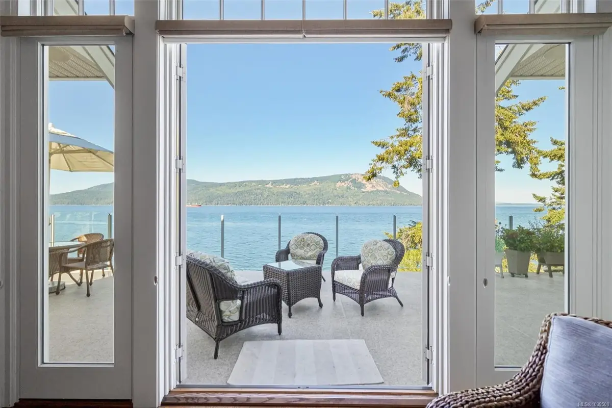 221 Marine Dr, Cobble Hill BC V0R 1L1