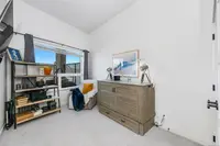 View 32