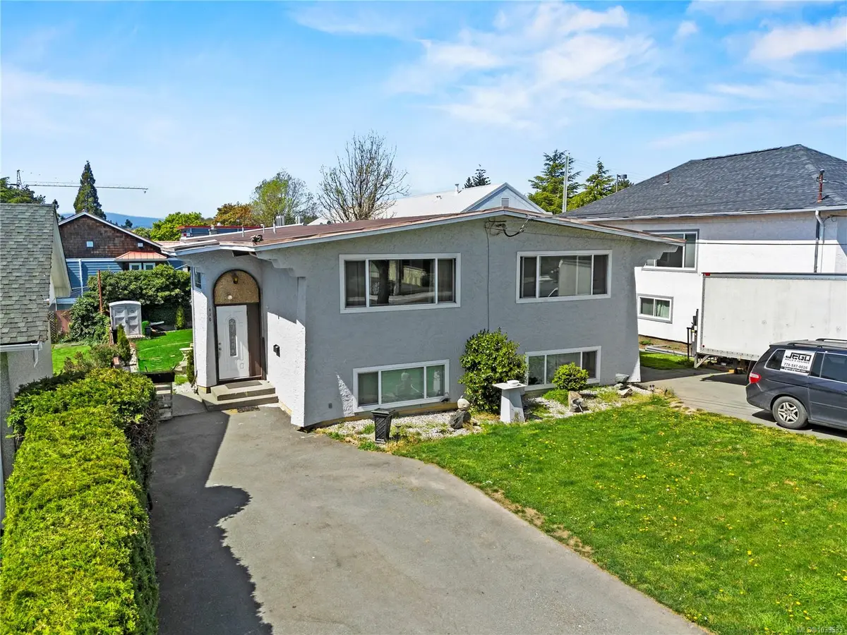 3430 Seaton St, Saanich BC V8Z 3V9