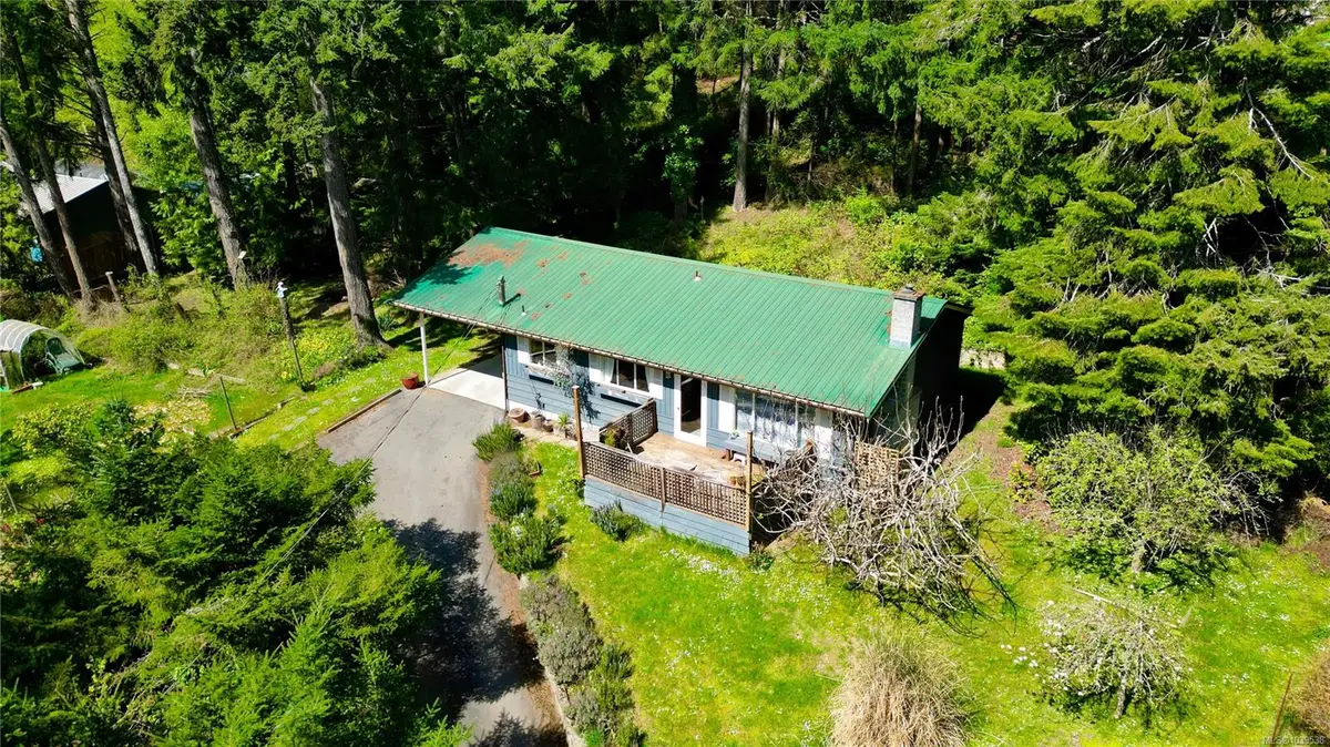 201 Harrison Ave, Salt Spring BC V8K 2N3