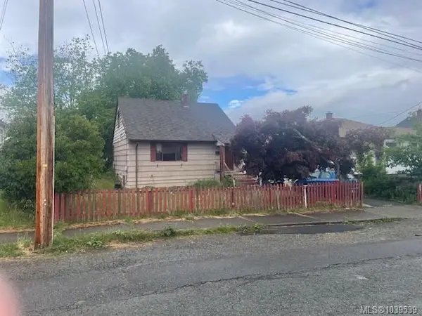 2876 12th Ave, Port Alberni BC V9Y 2T4 - 4 bed, 2 bath property for sale in Port Alberni