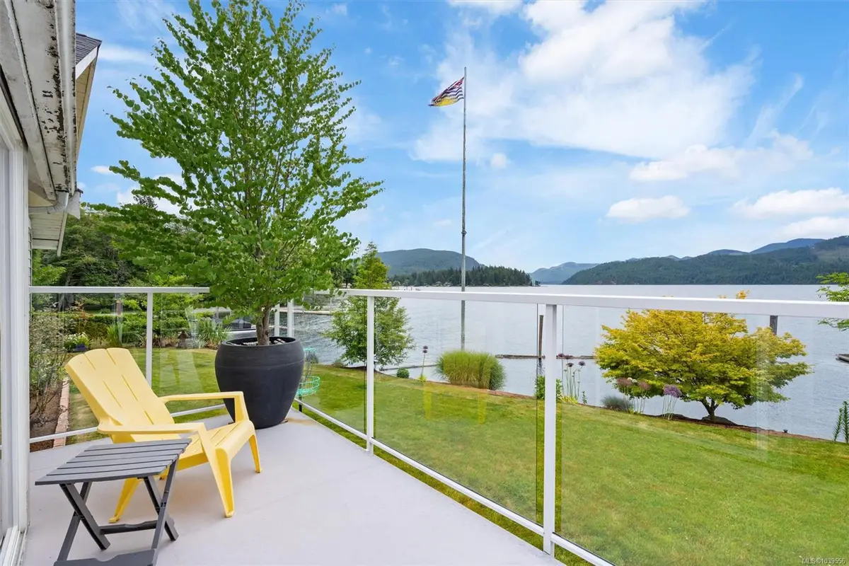 8500 Maple Ridge Rd, Youbou BC V0R 3E1