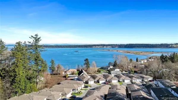 2740 Stautw Rd #1, Central Saanich BC V8M 0A8 - 3 bed, 3.0 bath in Central Saanich