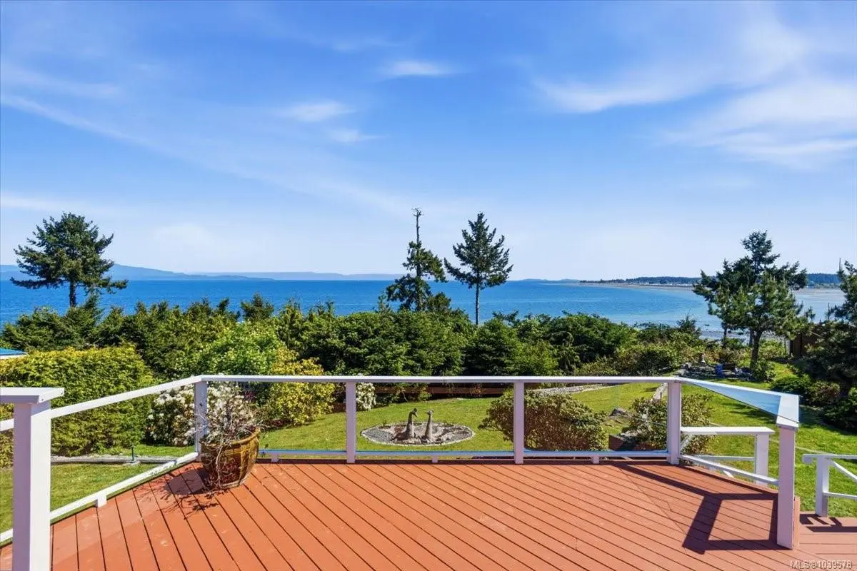 506 Panorama Pl, Parksville BC V9P 1A4