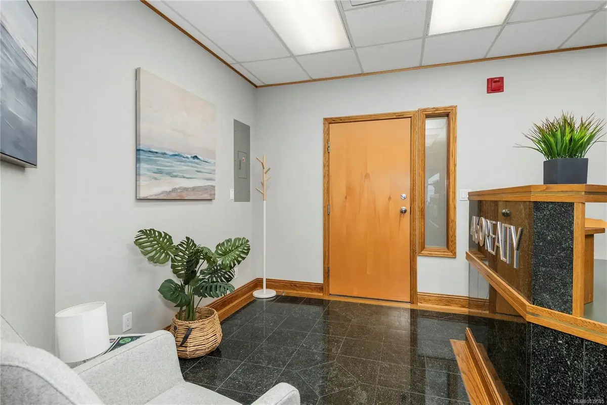871 Island Hwy #303, Campbell River BC V9W 2C2