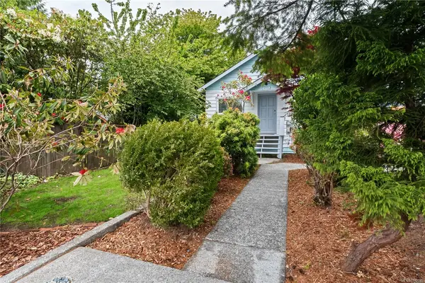 1527 Peninsula Rd, Ucluelet BC V0R 3A0 - 2 bed, 1 bath property for sale in Ucluelet