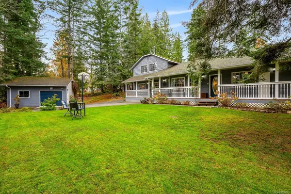 777 Salsbury Rd, Courtenay BC V9N 9M2 - 4 bed, 2 bath property for sale in Courtenay