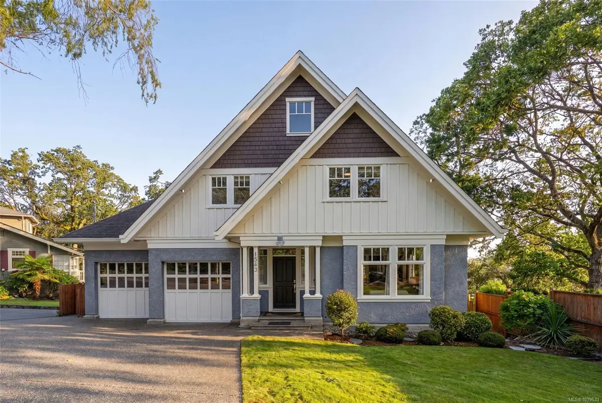1543 Mt. Douglas Cross Rd, Saanich BC V8N 1Z9