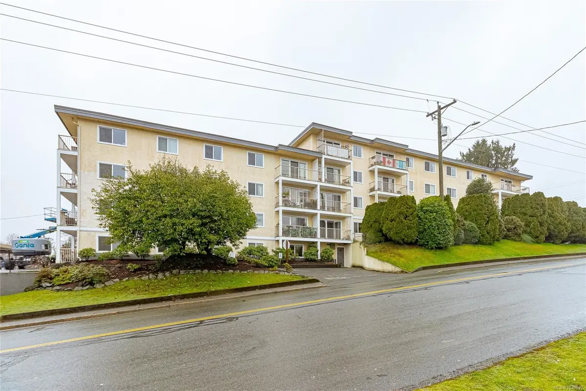 380 Brae Rd #401, Duncan BC V9L 3T8