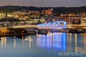 1628 Store St #814, Victoria BC V8W 3K3