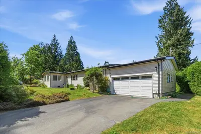 1300 Churchill Pl, Ladysmith BC V9G 1S7