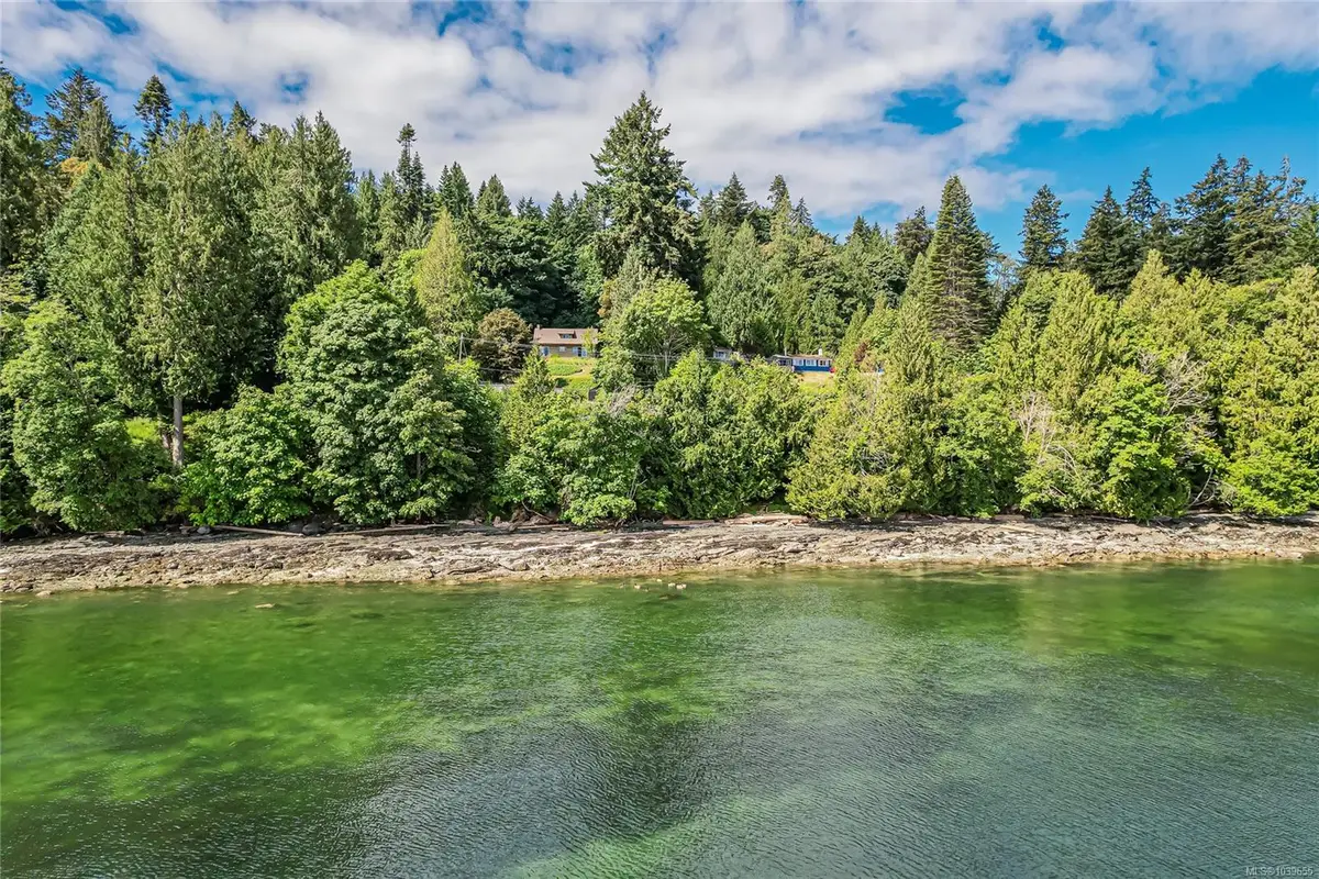 670 Walkers Hook Rd, Salt Spring BC V8K 1N6