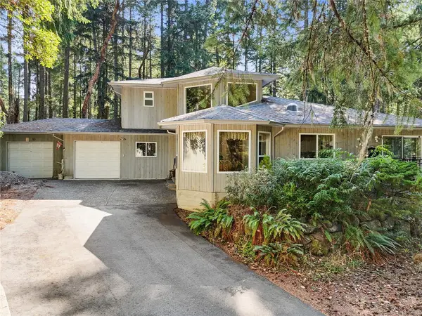 661 Millstream Lake Rd, Highlands BC V9B 6E9 - 4 bed, 3.0 bath in Highlands