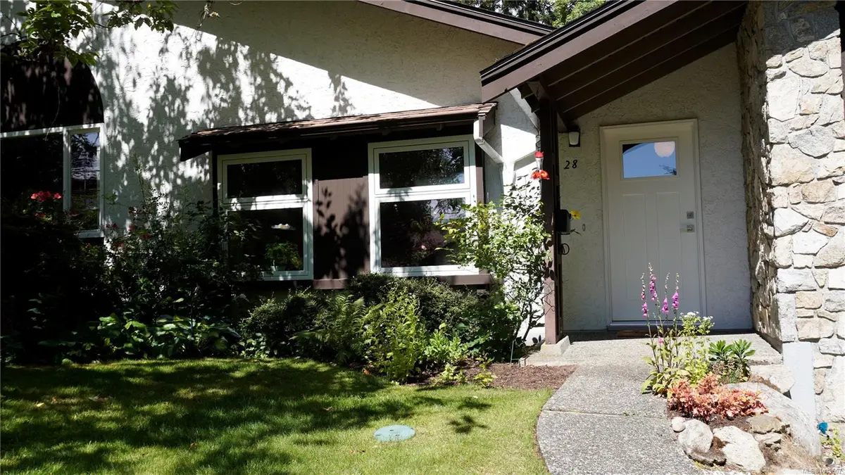 278 Island Hwy #28, View Royal BC V9B 1G5