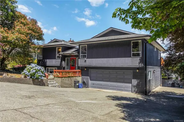 3389 Mary Anne Cres, Colwood BC V9C 3J6 - 5 bed, 3.0 bath in Colwood