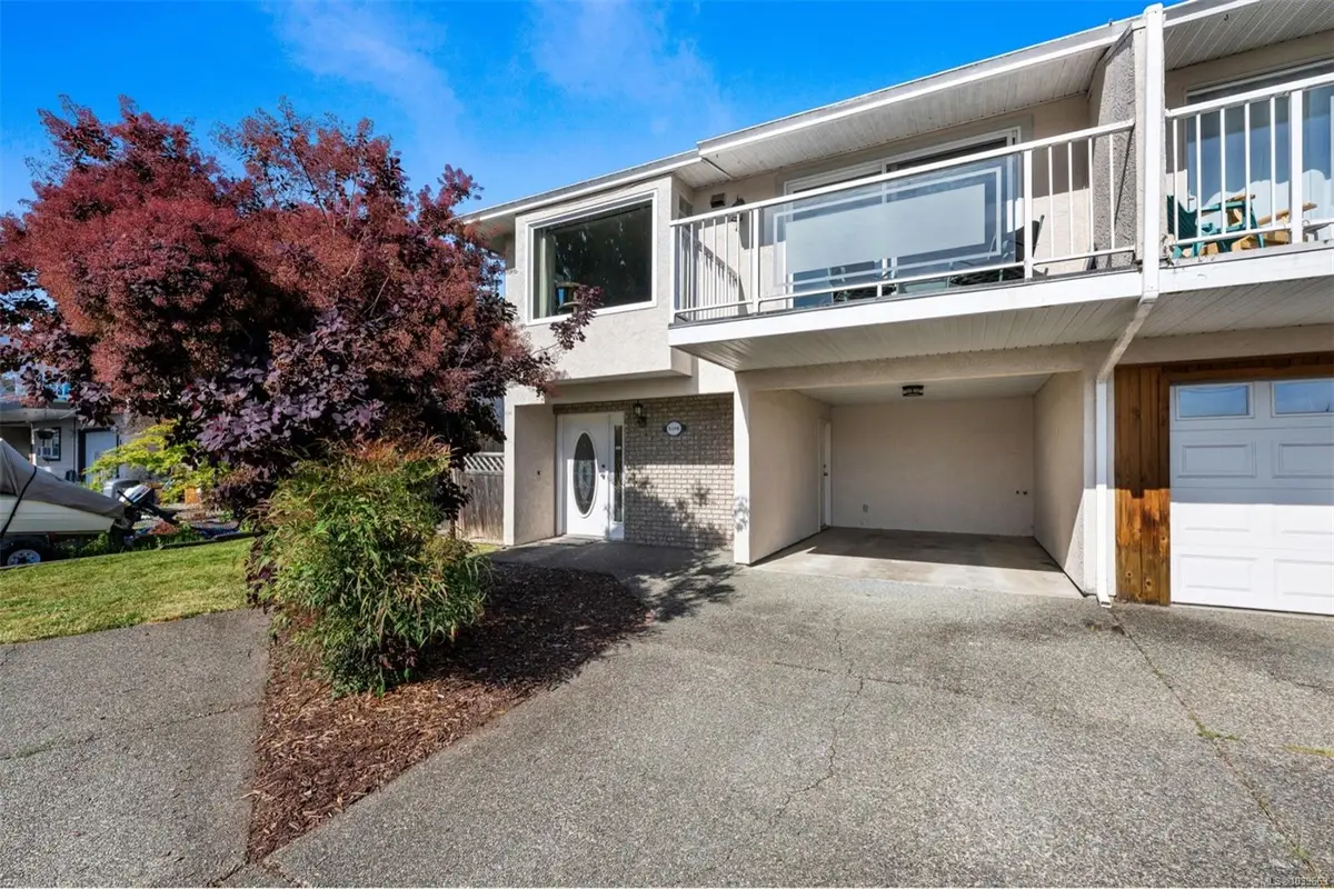 8108 Bertha St, Crofton BC V0R 1R0