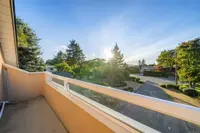 View 32