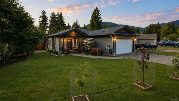 224 Johel Rd, Lake Cowichan BC V0R 2G0 - 3 bed, 2 bath property for sale in Lake Cowichan
