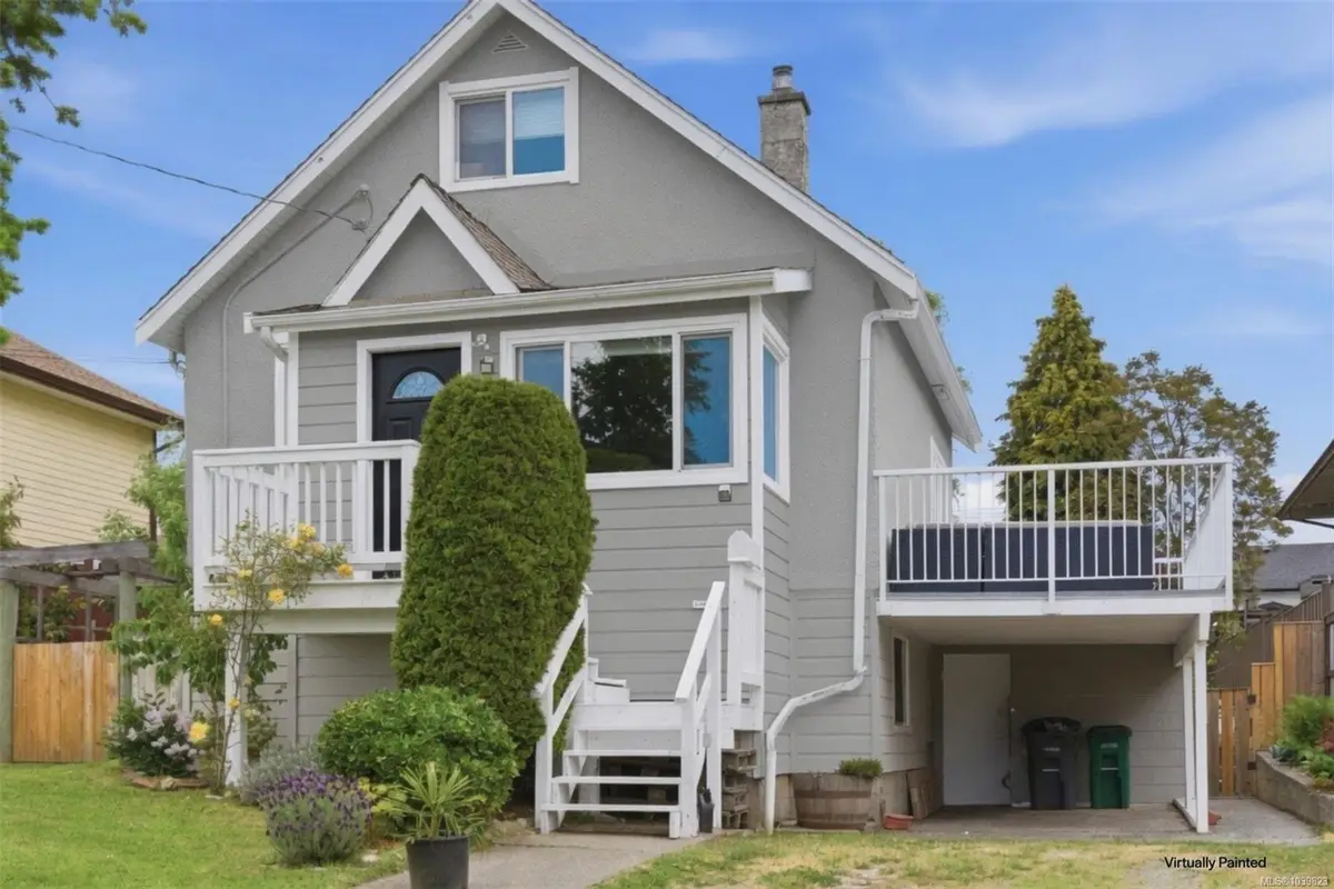 236 Crease Ave, Saanich BC V8Z 1S9