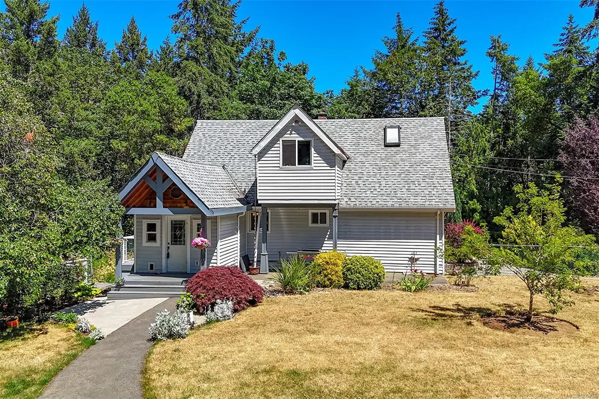 2333 Summerset Rd, Nanoose Bay BC V9P 9E4