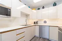 View 10