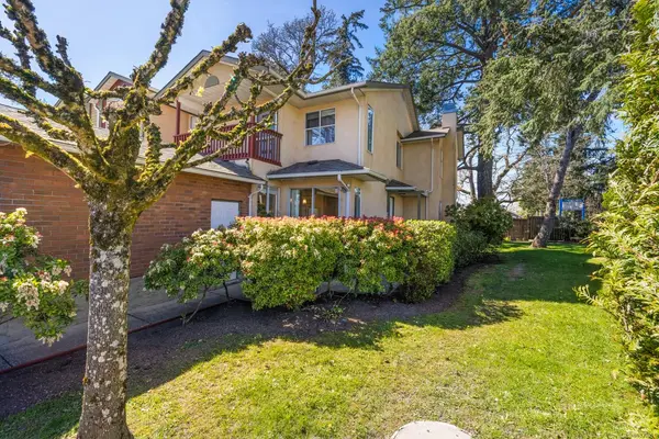 4560 West Saanich Rd #1, Saanich BC V8Z 3G4 - 4 bed, 4 bath property for sale in Saanich