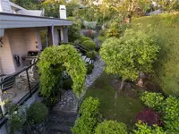 View 32