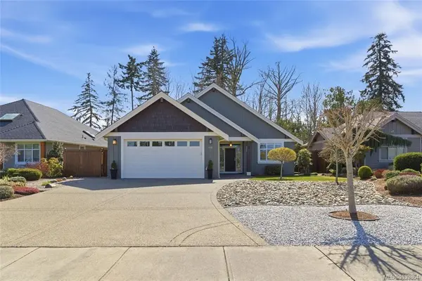 158 Skylark Ave, Parksville BC V9P 1M3 - 3 bed, 2 bath property for sale in Parksville