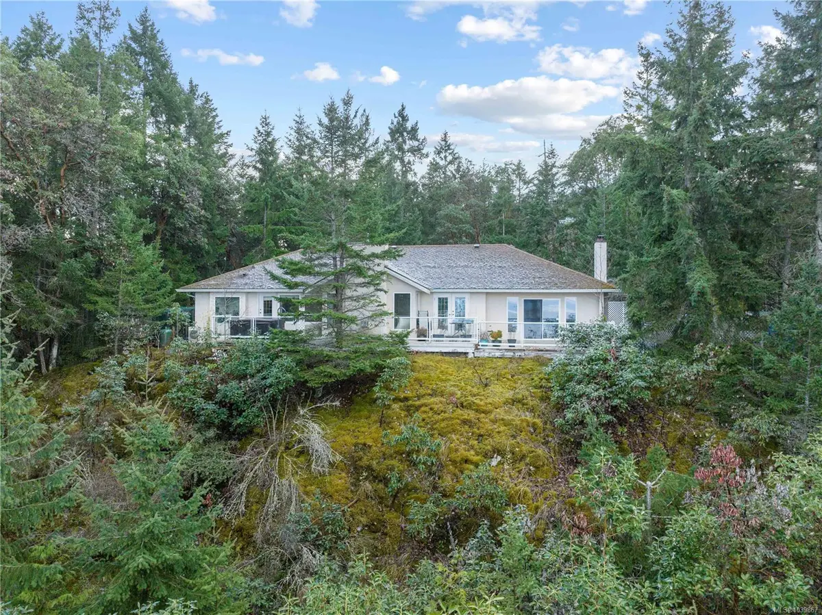 7297 Aulds Rd, Lantzville BC V0R 2H0