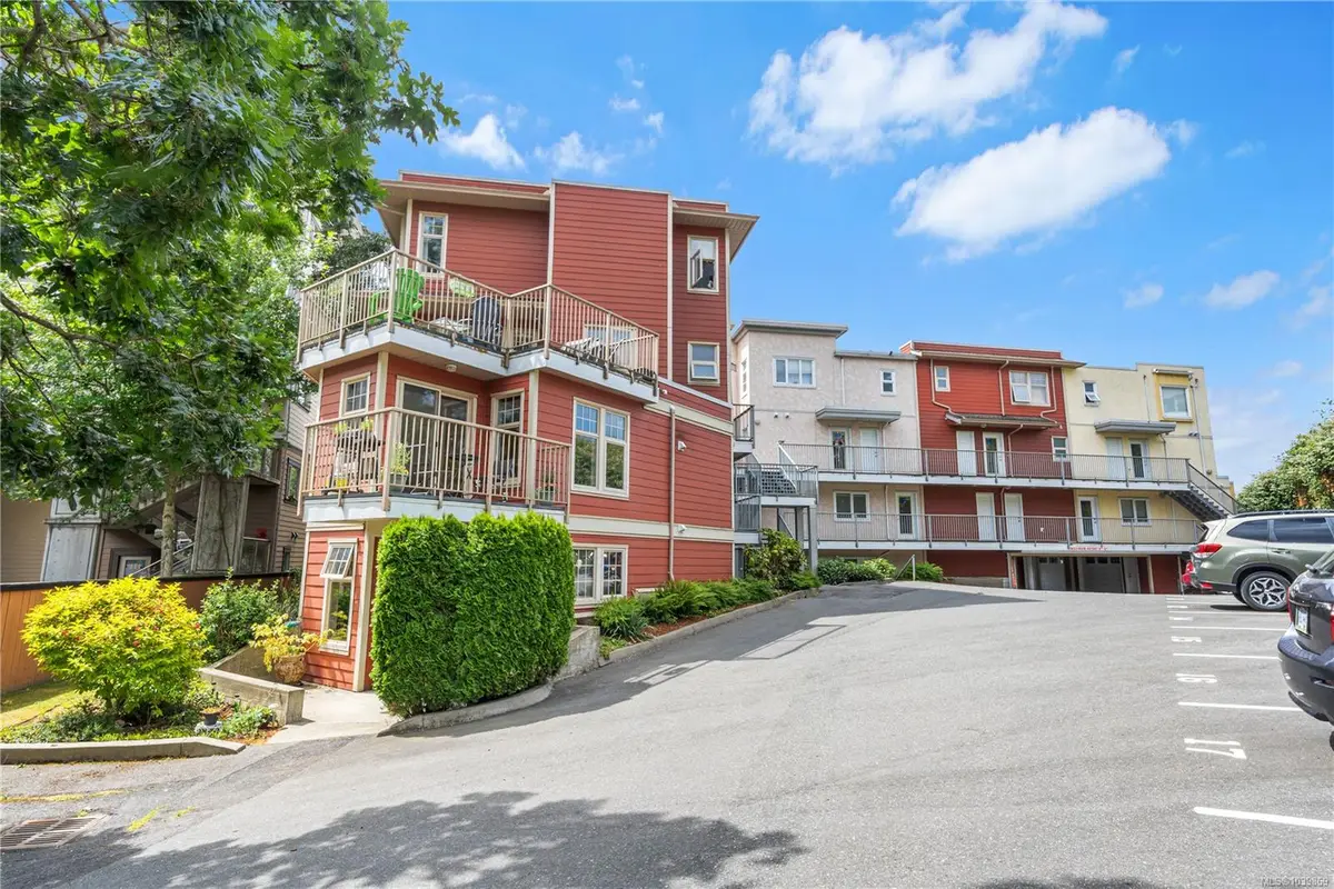 908 Brock Ave #201, Langford BC V9B 3C6