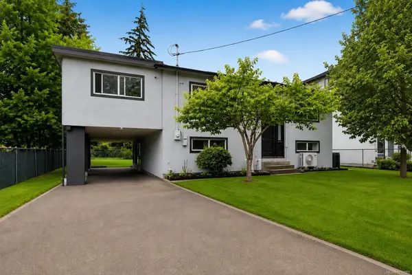 2728 Strathmore Rd, Langford BC V9B 3X2 - 5 bed, 2 bath property for sale in Langford