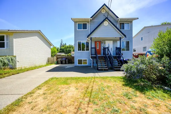 222 Mitchell Pl #A, Courtenay BC V9N 8R8 - 3 bed, 2 bath property for sale in Courtenay