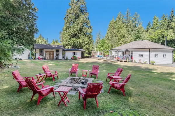 5090 Gainsberg Rd, Bowser BC V0R 1G0 - 2 bed, 1 bath property for sale in Bowser
