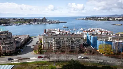165 Kimta Rd #201, Victoria BC V9A 7P1