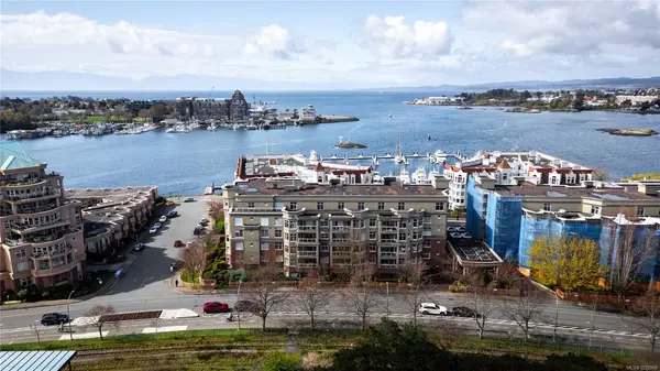 165 Kimta Rd #201, Victoria BC V9A 7P1 - 2 bed, 3 bath property for sale in Victoria