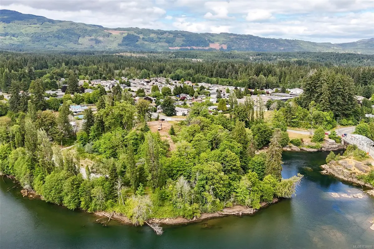 5350 Falls St, Port Alberni BC V9Y 9G3