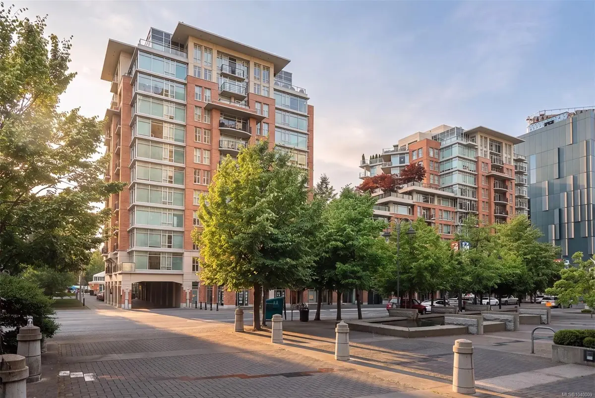 737 Humboldt St #1003, Victoria BC V8W 1B1