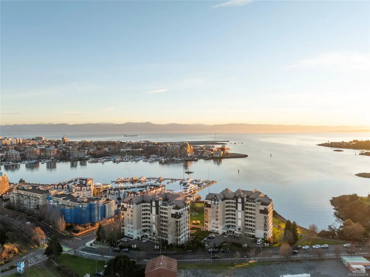 203 Kimta Rd #844, Victoria BC V9A 6T5
