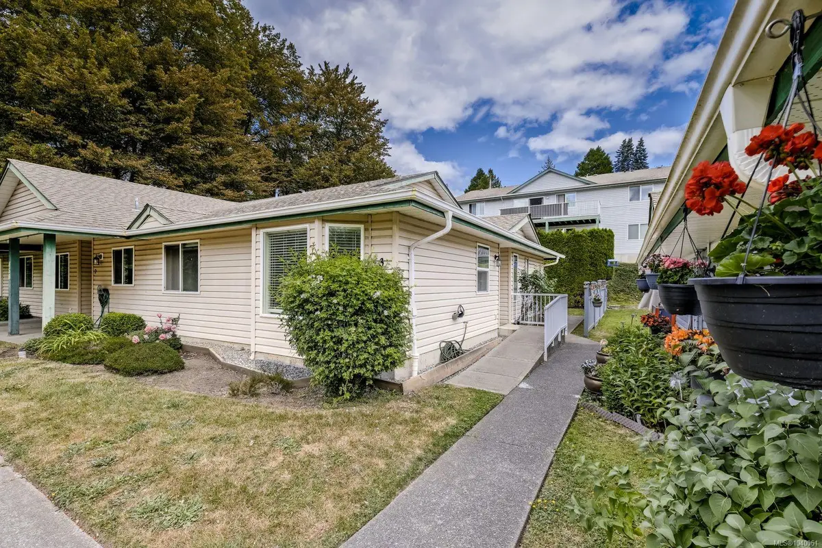 450 Gail Pl #3, Nanaimo BC V9R 5W4