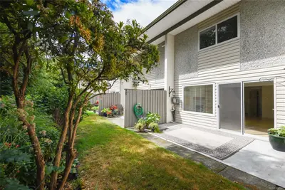 1537 Noel Ave #305, Comox BC V9M 3H8