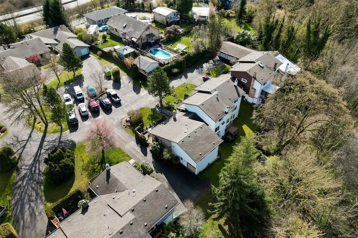 6172 Alington Rd #12, Duncan BC V9L 2E9