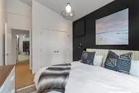 View 32