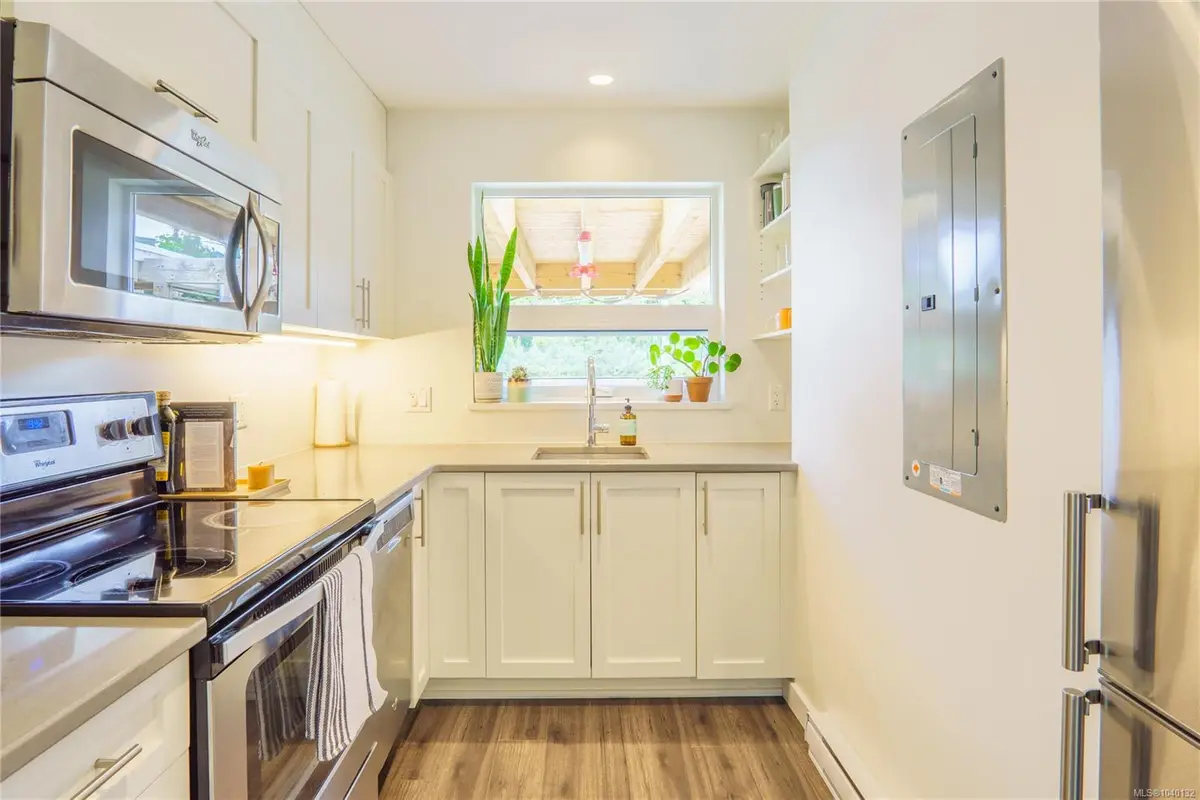 605 Gibson St #122, Tofino BC V0R 2Z0