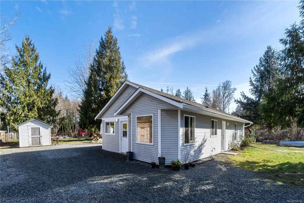 1726 Settler Rd, Qualicum Beach BC V9K 2R6